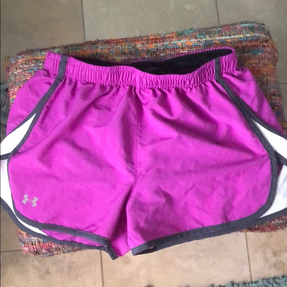 Semi-Fitted Under Armor Shorts